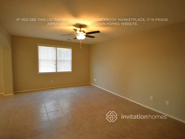 17174 W Tara Ln — Photo 2