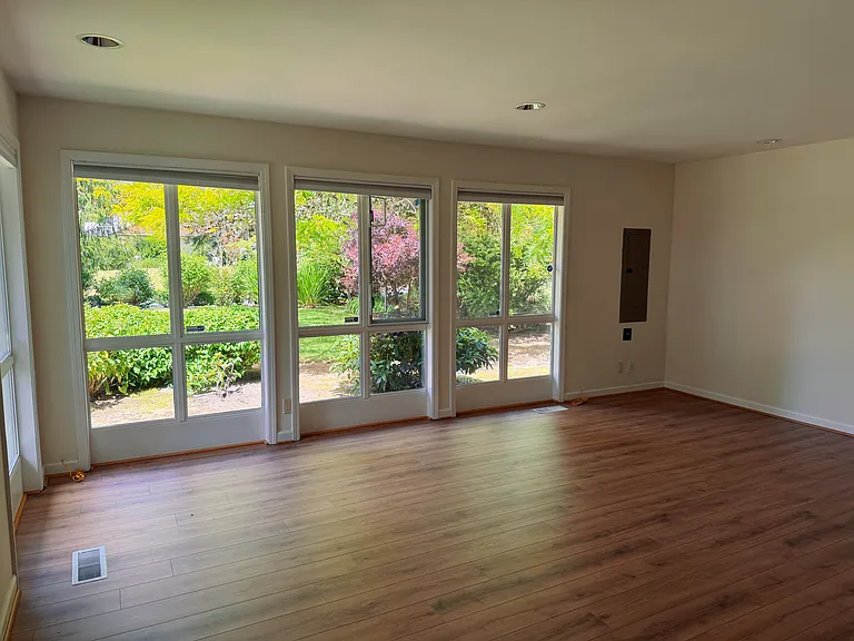 2507 Medina Cir — Photo 8