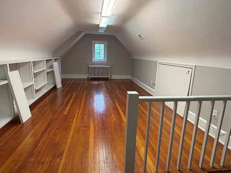 4905 Montgomery Ln — Photo 10