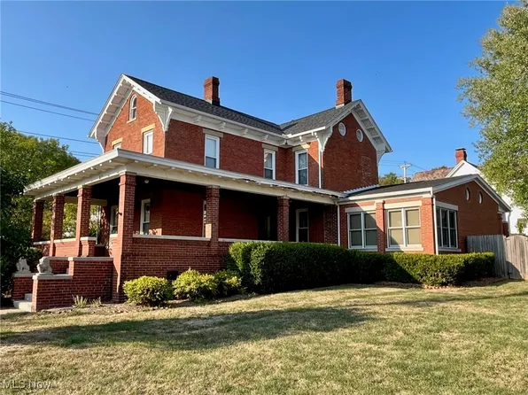 634 8th St, Marietta, OH 45750