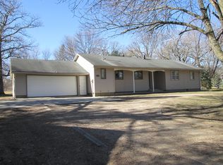 311 Royal Rd, Mankato, MN 56001