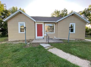 2815 SE 8th St, Des Moines, IA 50315