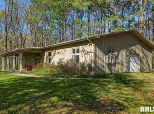 15319 Laminack Rd, Carterville, IL 62918