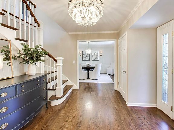 5th image of 3139 Hemlock Ln
