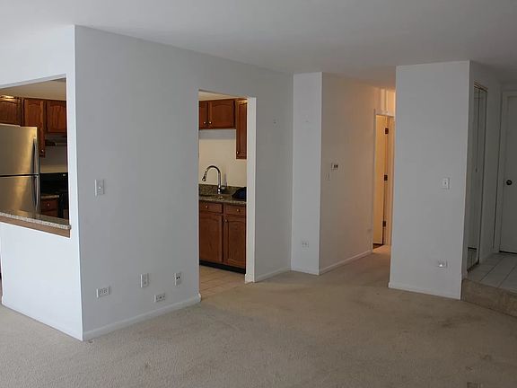 5th image of 660 Cross Creek Dr #B1