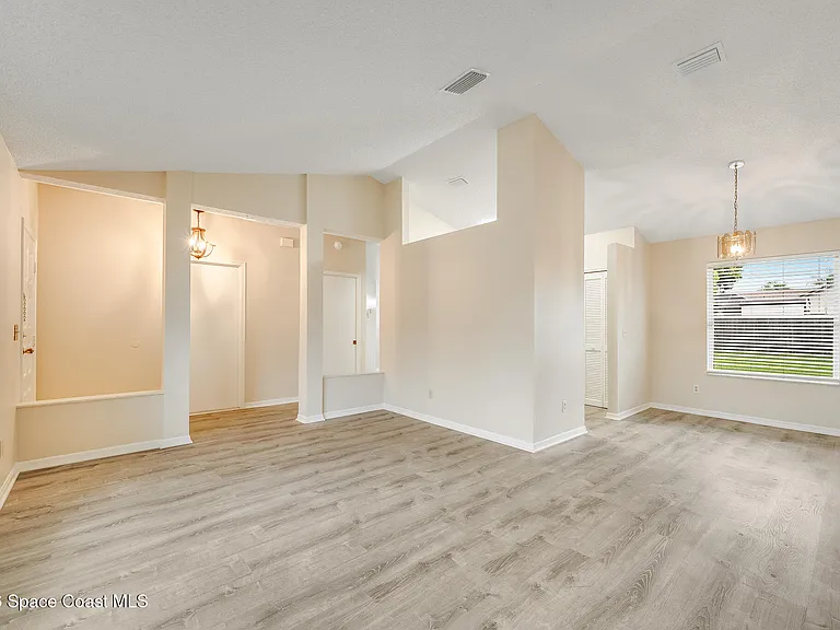 2540 Wild Wood Dr — Photo 8