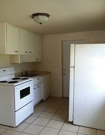 3rd image of 2509 S Crystal Lake Dr