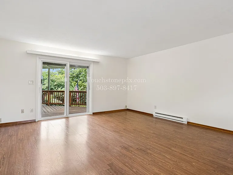 18016 NE Davis St — Photo 13