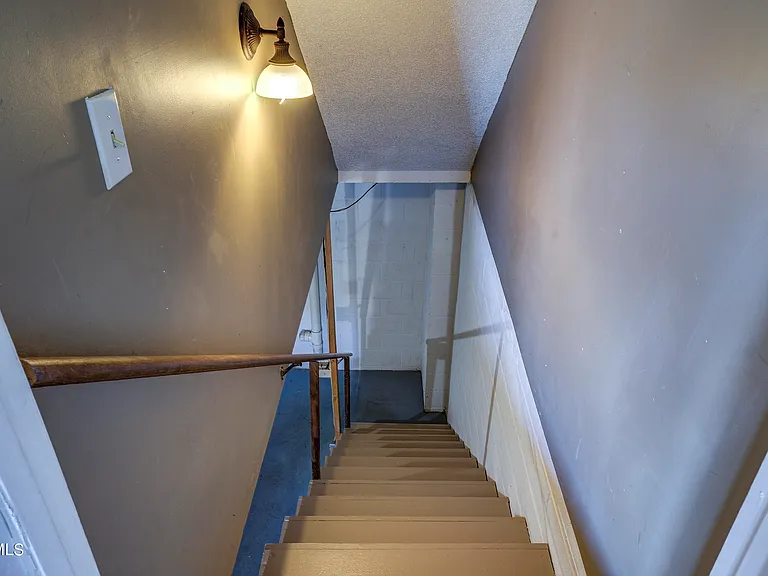 4336 Bluff City Hwy #B4 — Photo 21