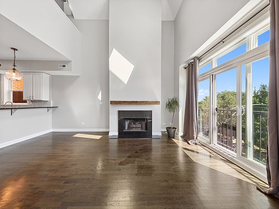 5th image of 1710 W Diversey Pkwy #3