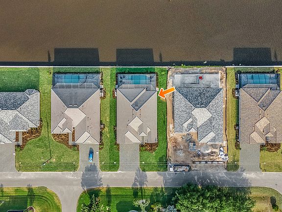 3rd image of 1409 SE 10th Ave