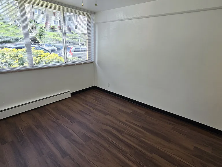 University View Apartments — Photo 41