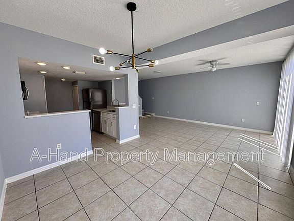 2nd image of 2725 Fan Palm Dr #A