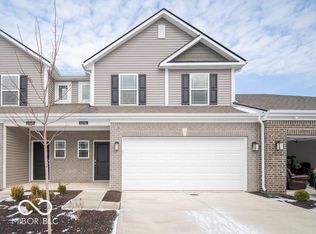 6276 Rhinecliff Dr, Whitestown, IN 46075