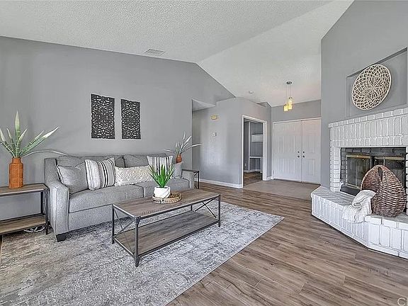 3rd image of 13650 Coyote Ct