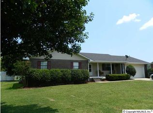105 Laster Ln, Hazel Green, AL 35750