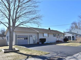 8 Bernard Ave, Biddeford, ME 04005