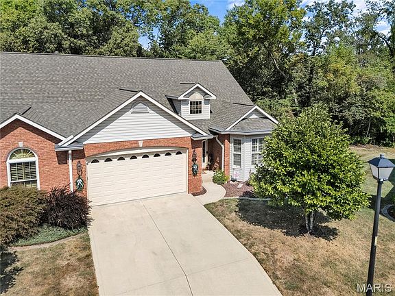 5th image of 1939 Hawksbill Dr