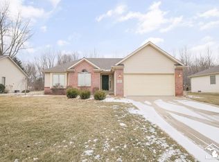 7475 Conifer Ct, Temperance, MI 48182