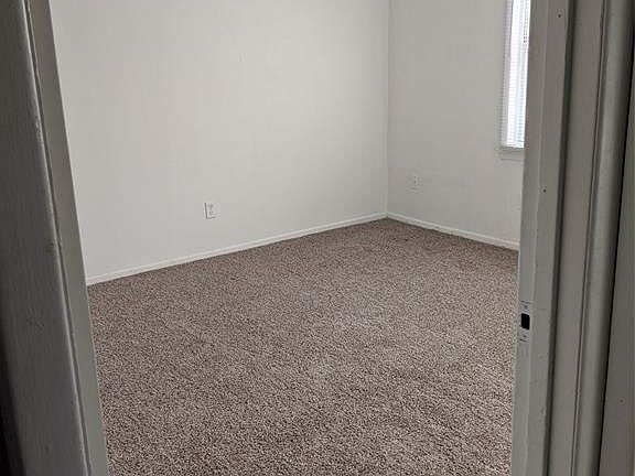 2nd image of 320 Pearl St APT 4