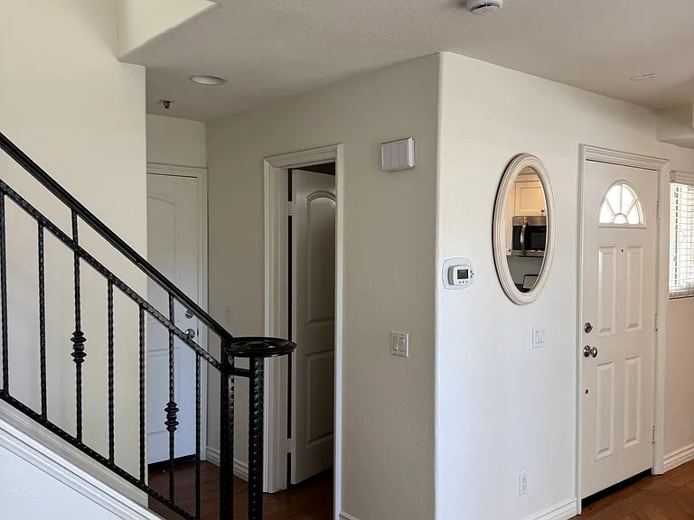 2233 Fairview Rd #S — Photo 9
