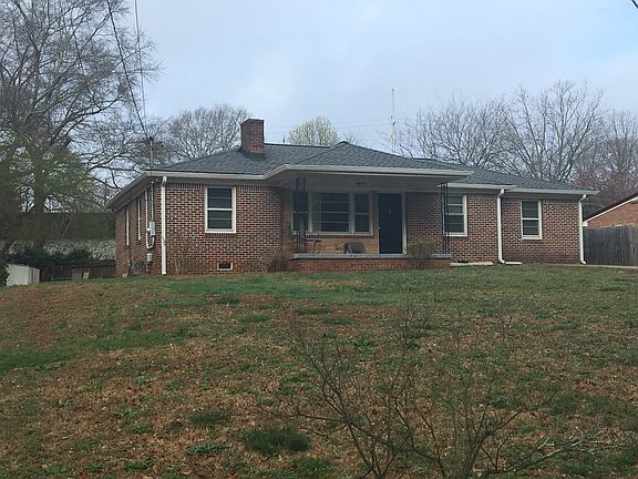 3rd image of 2628 Ball Park Dr