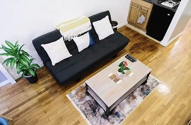 Rented by Real Broker NY LLC | media 28