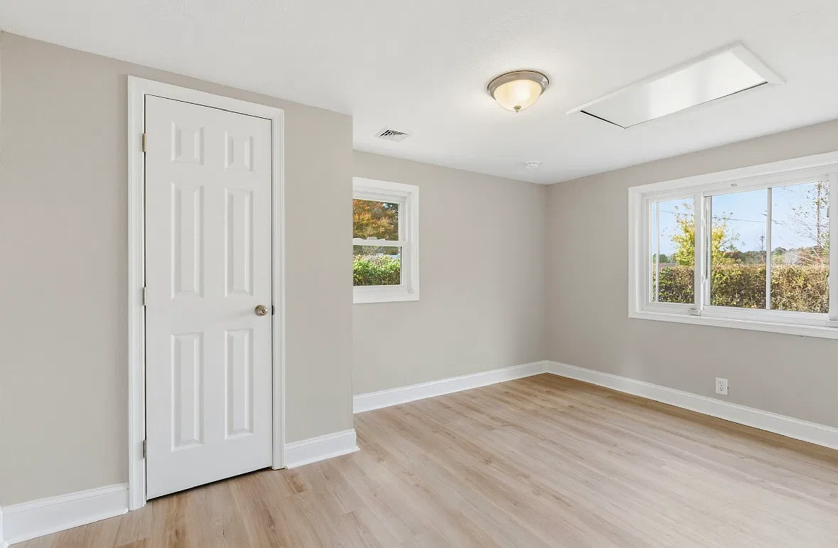 4 bed, 1876 sqft, $2,000 — Photo 4
