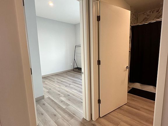 2nd image of 10925 Hartsook St APT 402