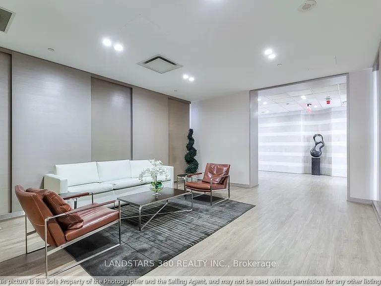 70 Roehampton Ave #2120 — Photo 21