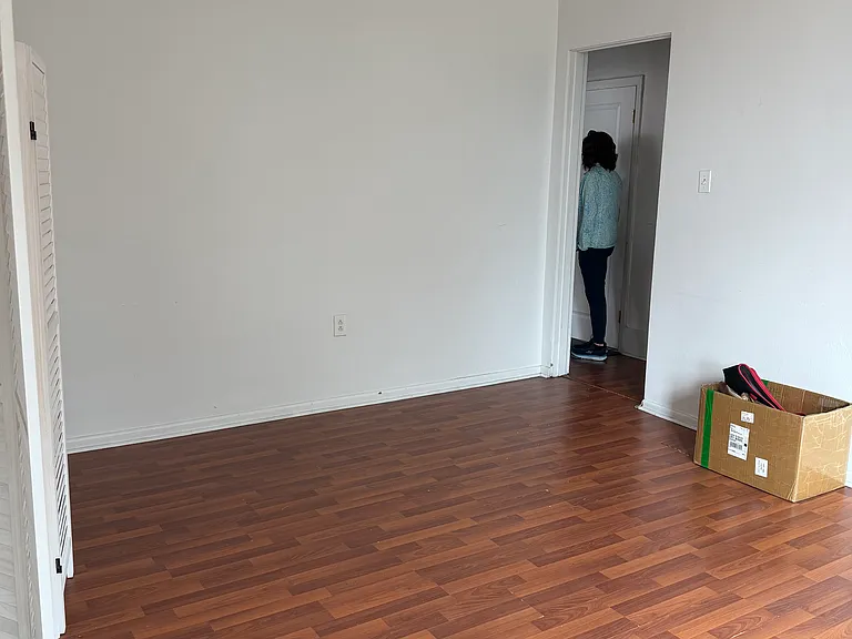 1654 Denniston St — Photo 7