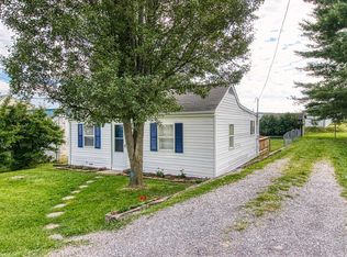 180 Simmons Rd SE, Christiansburg, VA 24073