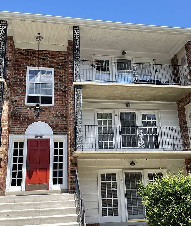 1st image of 12701 Gordon Blvd APT 10