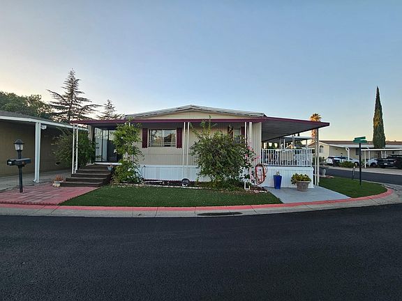 2nd image of 5182 Sunburst Ln
