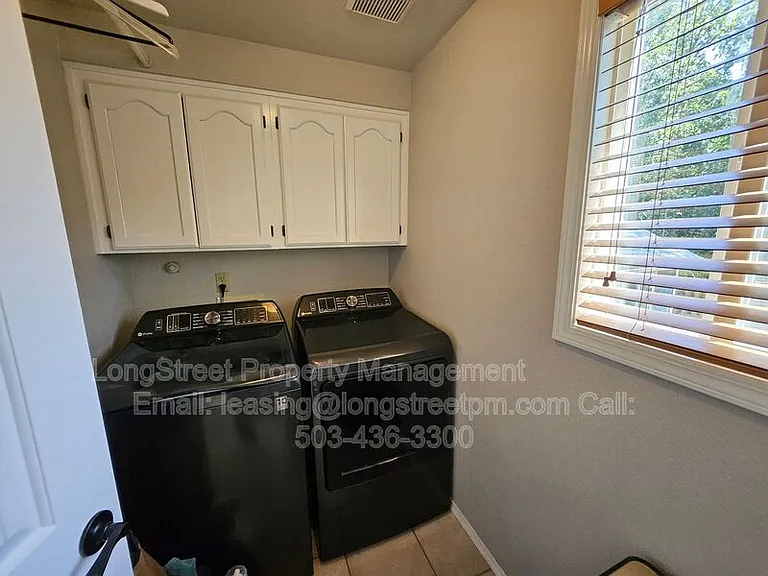 5806 SE Pine St — Photo 9