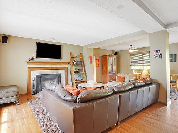 5th image of 2671 Beacon Ct