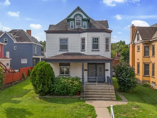 20 Walnut St, Crafton, PA 15205