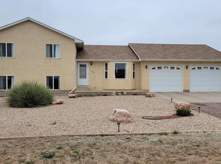 1115 E Desert Cove Dr, Pueblo West, CO 81007