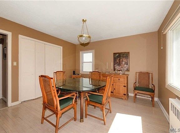 3rd image of 14 Hollywood Ave