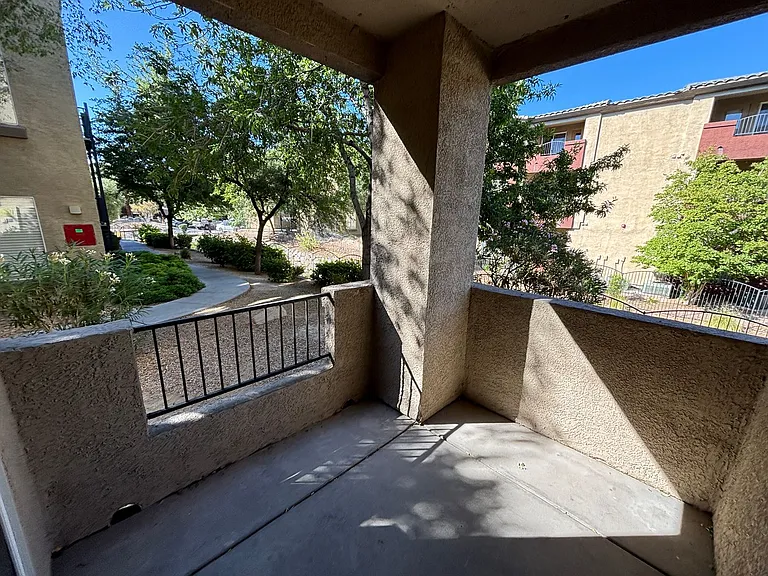 4400 S Jones Blvd #1041 — Photo 18