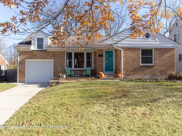 1520 Cornell Dr SE, Grand Rapids, MI 49506