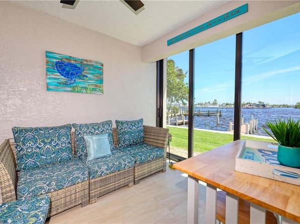 898 Buttonwood Dr APT 104