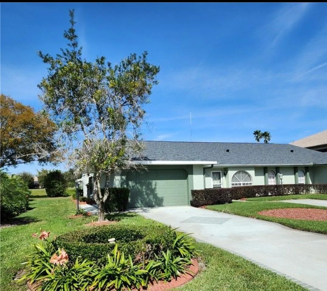 2 bed, 1063 sqft, $1,500 — Photo 1