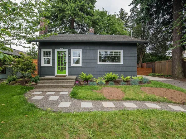 3428 NE Killingsworth St, Portland, OR 97211