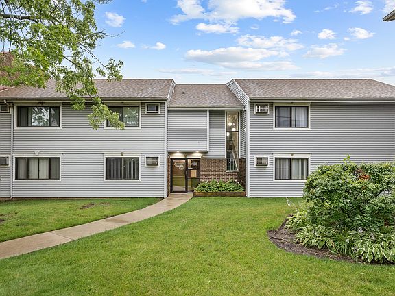 2nd image of 3100 Bayside Dr Unit 3