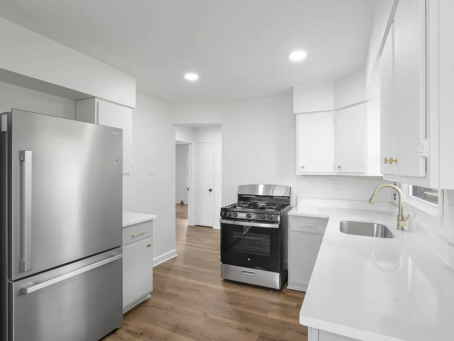 3 bed, 1650 sqft, $1,300 — Photo 4