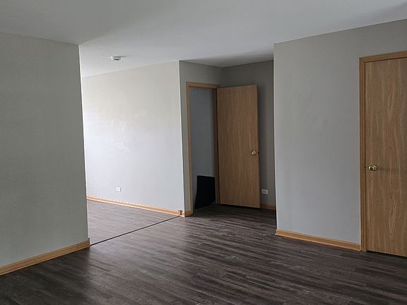 3rd image of 2053 Grayhawk Dr