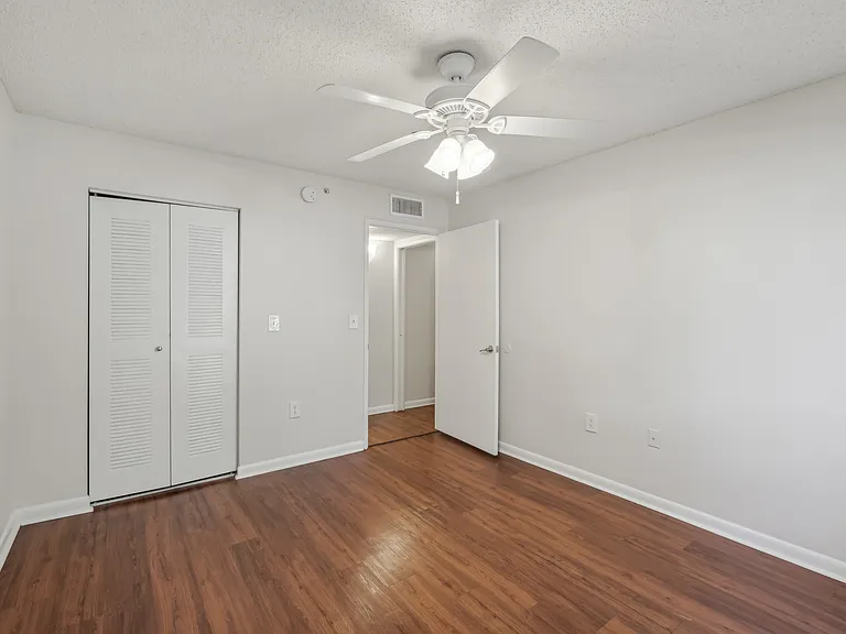 Coquina Cove Apartments — Photo 88