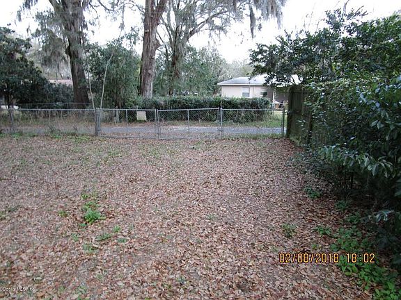 4th image of 315 SE 30th Ave