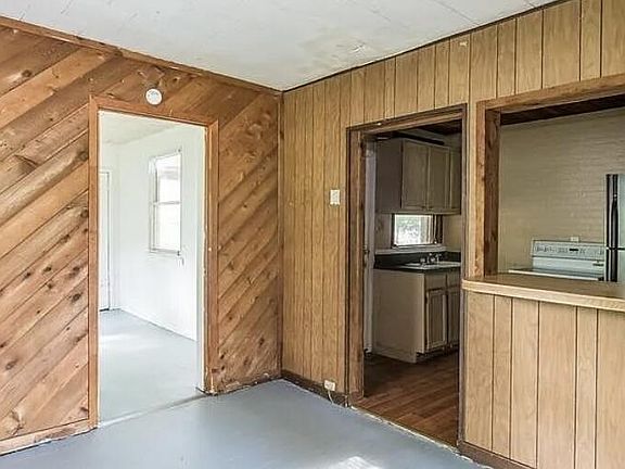 2nd image of 3124 4th Street Cir